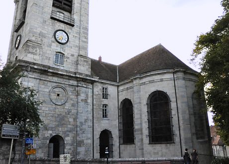 Le chevet EST baroque vu depuis la cour de l'ancienne Maîtrise.