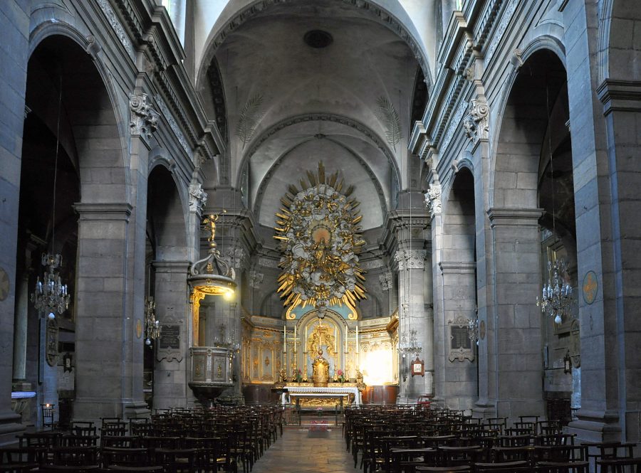 Vue d'ensemble de l'église Saint-Maurice