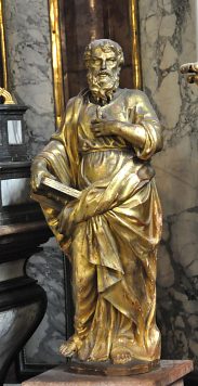 Statue d'un évangéliste