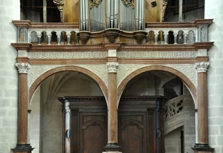 La tribune de Denis le Rupt (XVIIe siècle) soutenant l'ancienne chapelle  du Jubé