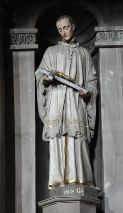 Statue de saint Aloysius Gonzague dans la nef (XIXe siècle)