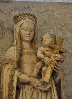 Vierge à l'Enfant en albâtre