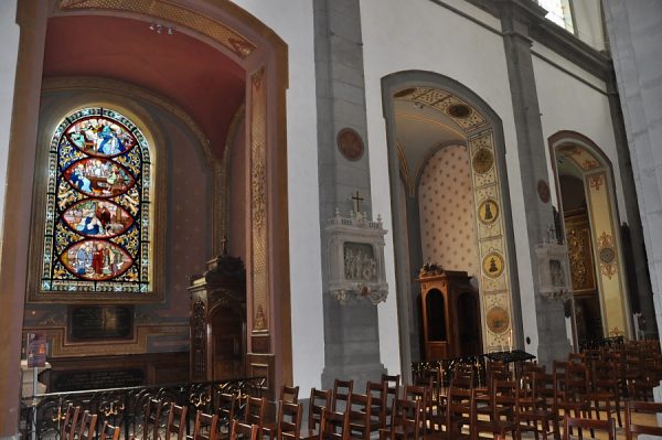 Suite de chapelles latérales dans le bas–côté nord