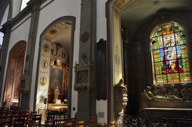 Suite de chapelles latérales dans le bas–côté sud