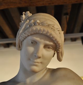 Sculpture «Omphale», détail