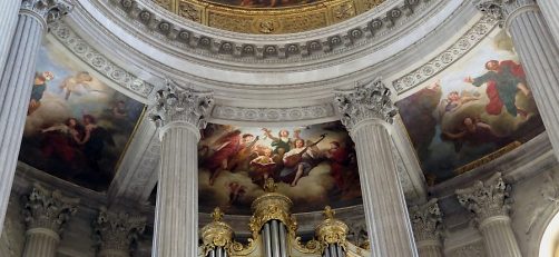 Les trois peintures de Bon Boullogne au-dessus de l'orgue
