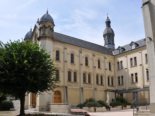 La chapelle intégrée dans les bâtiments du couvent