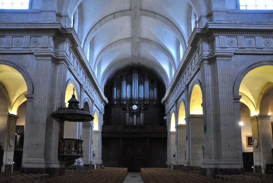 La nef vue du choeur