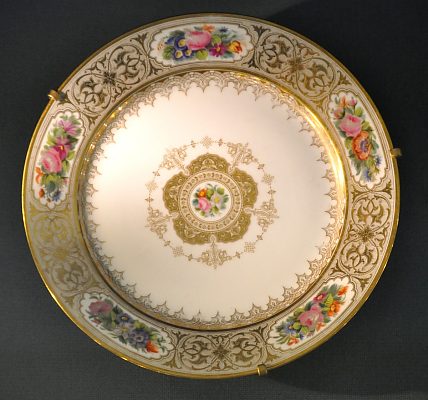 Assiette de porcelaine de Sèvres