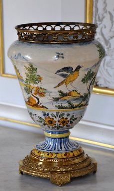 Vase de faïence