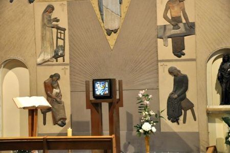 église Sainte-Thérèse à Boulogne-Billancourt, l'autel d'une chapelle latérale