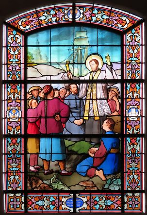 Vitrail : saint François-Xavier prêchant (atelier Haussaire, Reims, autour de 1900)