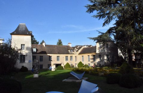 Cour interne et jardin