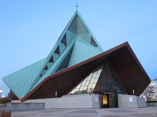 Vue extérieure de l'église