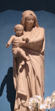 La Vierge dans la chapelle de la Vierge