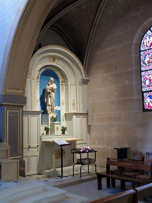 Chapelle de la Vierge à l'extrémité du bas–côté sud