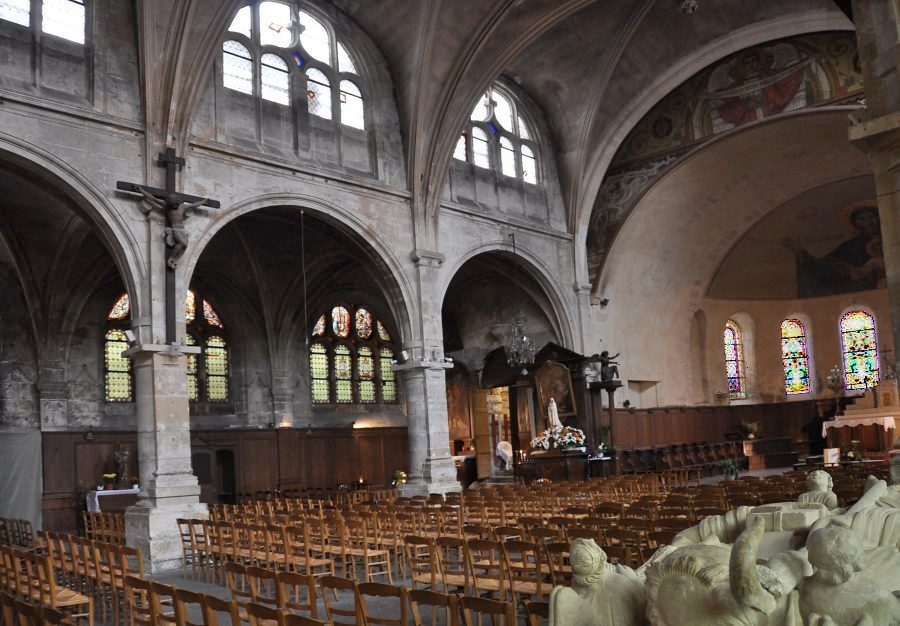 La nef de l'église Notre-Dame