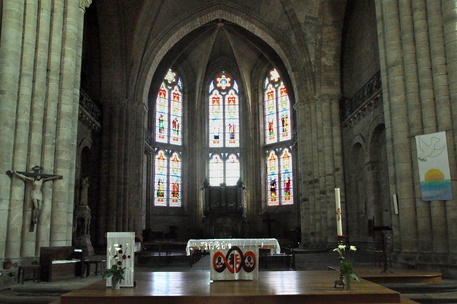 Le chœur de la collégiale Saint-Yrieix