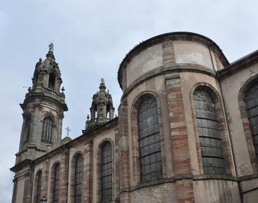 Le côté sud de l'église