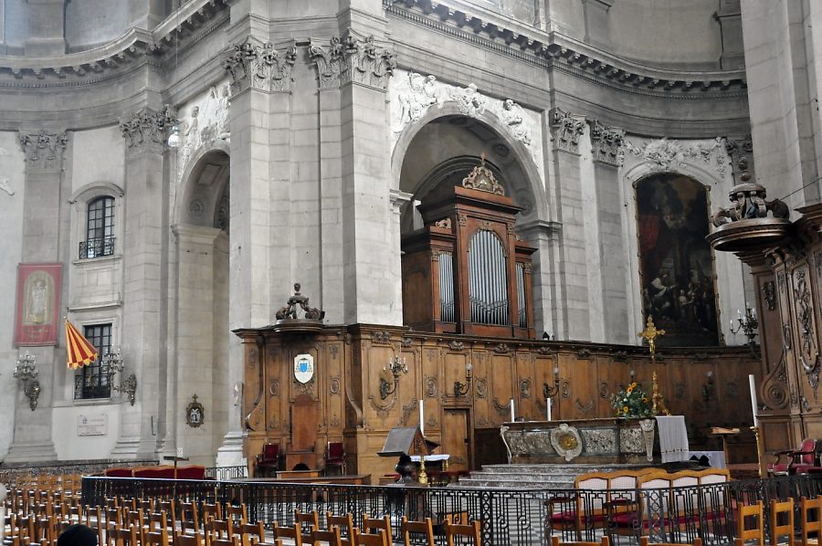 La croisée du transept et le chœur.