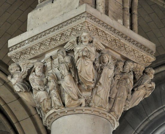 Chapiteau : La Présentation de la Vierge au Temple & Vieillards et prêtres devisant