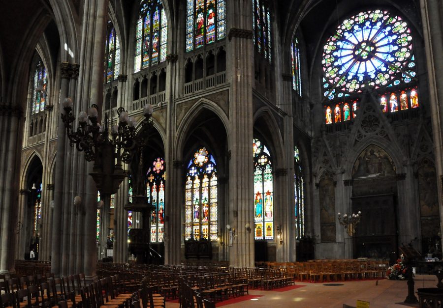 Le bras ouest du transept et les élévations de la nef