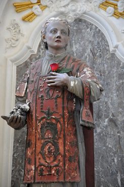 Statue de Saint-Vincent de Saragosse, détail