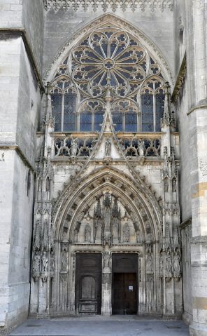 La façade et le portail