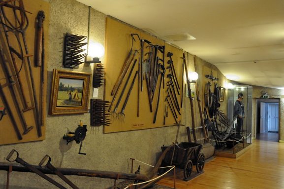 Ville de Toul - [MUSEE EN DETAILS] Passoire à vin. Une passoire