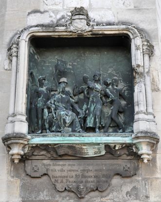 Haut-relief en bronze : «La Mort d'Enguerrand Ringois» Haut-relief en bronze : «La Mort d'Enguerrand Ringois»