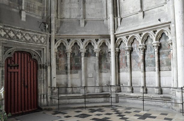 L'ancienne chapelle Saint–Éloi et ses célèbres peintures de sibylles du début du XVIe siècle