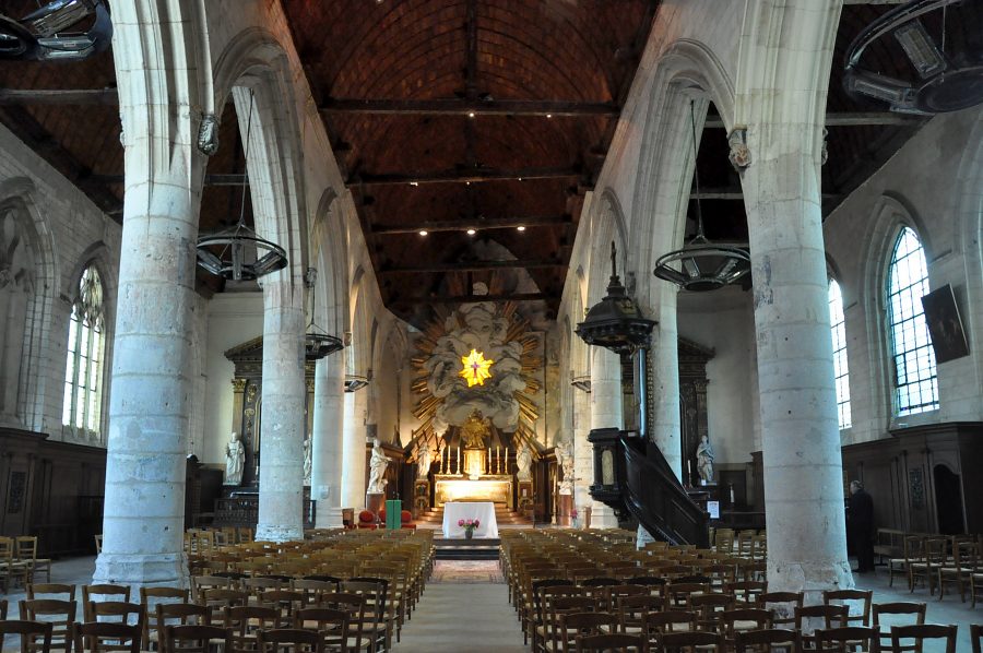 Vue d'ensemble de l'église Saint-Leu à Amiens (XVe siècle)