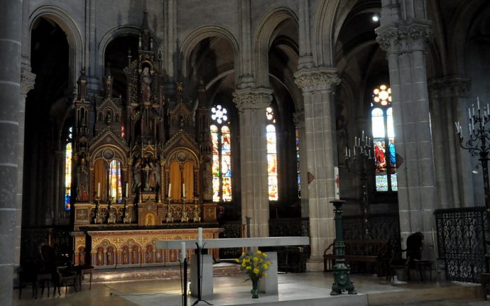 Vue d'ensemble du chœur de Sainte-Anne