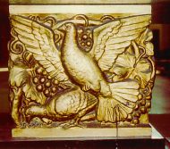 L'autel de Saupique, les colombes
