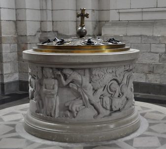 La cuve des Fonts baptismaux