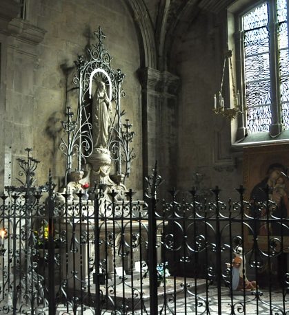 Chapelle rayonnante de Notre-Dame de Lourdes