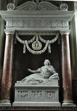 Monument funéraire de Fénelon dans le déambulatoire