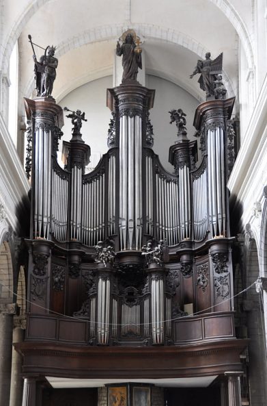 L'orgue de tribune L'orgue de tribune