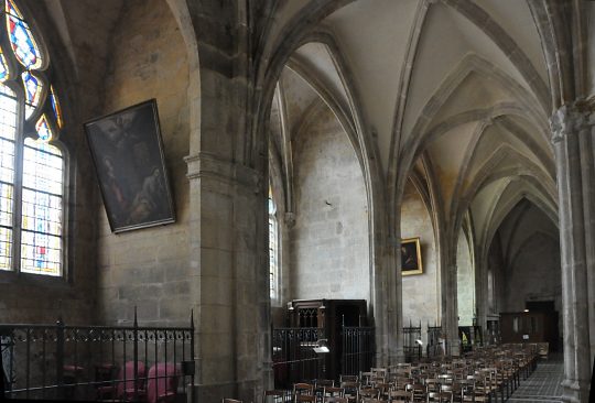 Le bas-côté nord vu depuis le transept