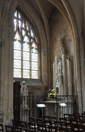 Chapelle Marguerite de Lorraine dans le bas-côté nord