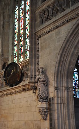 Entrée dans le bras sud du transept