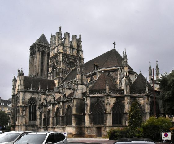 L'église Saint-Jean vue du chevet