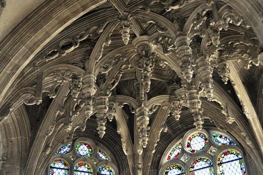 La voûte de la chapelle de la Vierge et son faisceau de clés pendantes