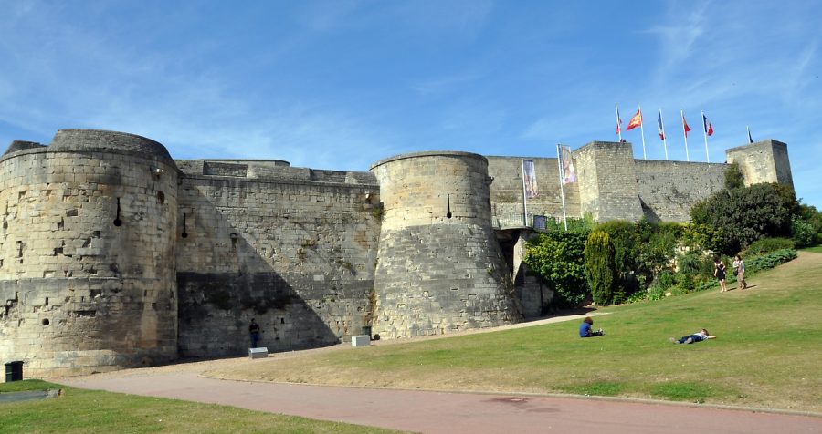 Le château ducal vu depuis l'est