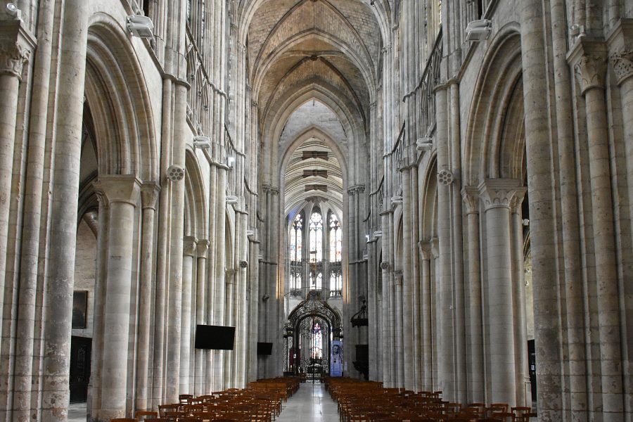 Vue générale de la cathédrale d'Evreux