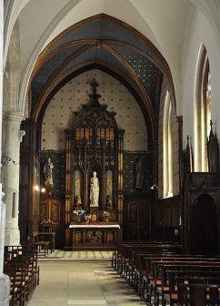 Le bas-côté sud et la chapelle Saint-Joseph