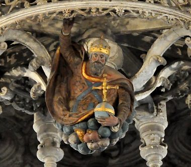 Le Père céleste à la clé pendante orientale de la chapelle d'axe