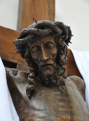 Le Christ en croix