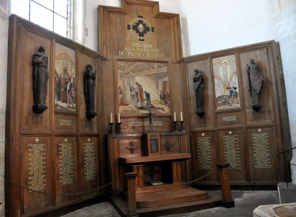 Monument à la mémoire des prêtres déportés sous le Directoire