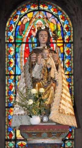 Notre-Dame-la-Grande à Poitiers, la statue de ND-des-Clés